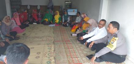 Sosialisasi Komonikasi Informasi dan Edukasi di Dusun Mandingan
